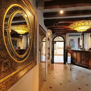 https://ca-pagan.hotelinveneto.com